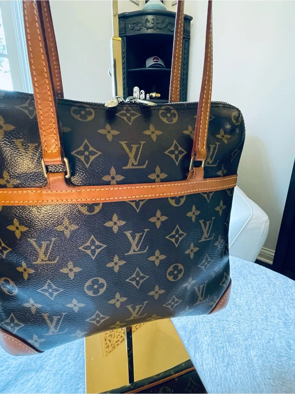 Louis Vuitton Monogram Coussin GM dc04